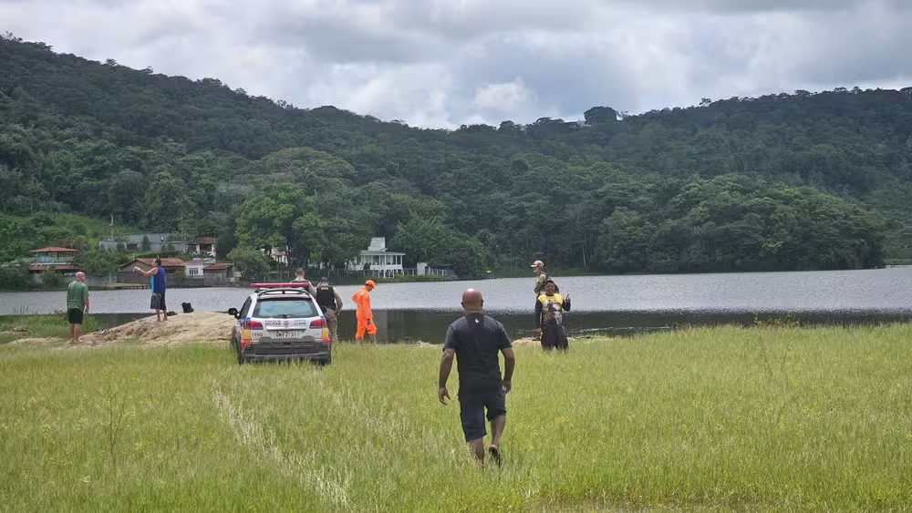 Corpo De Homem Encontrado Boiando Na Praia Popular Em Formiga