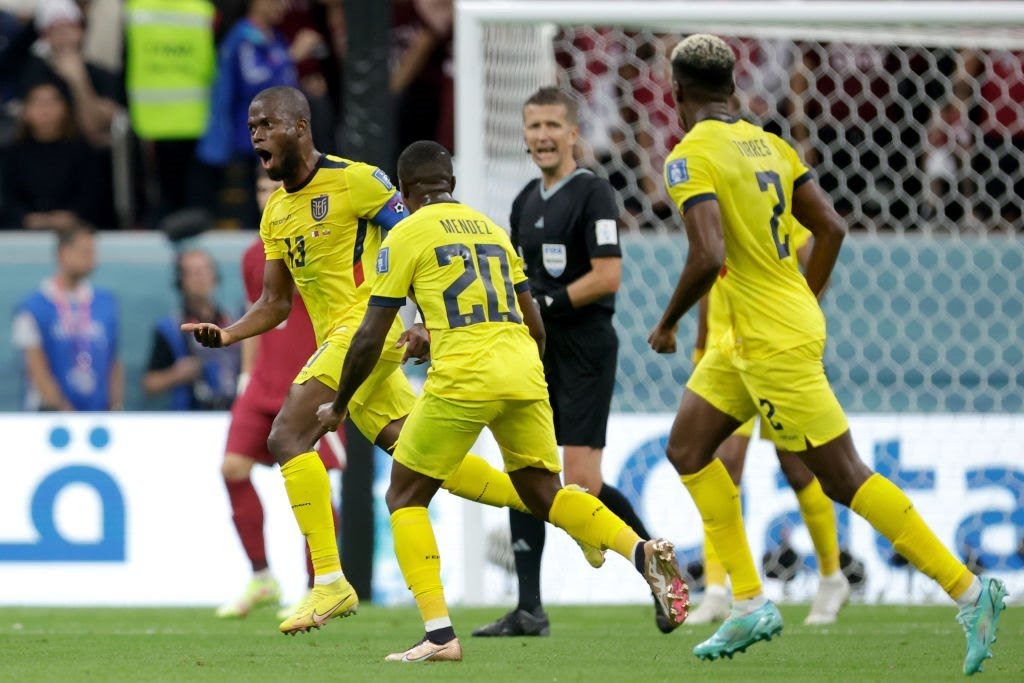 Equador bate Qatar no jogo de abertura da Copa do Mundo - 20/11/2022 -  Esporte - Folha