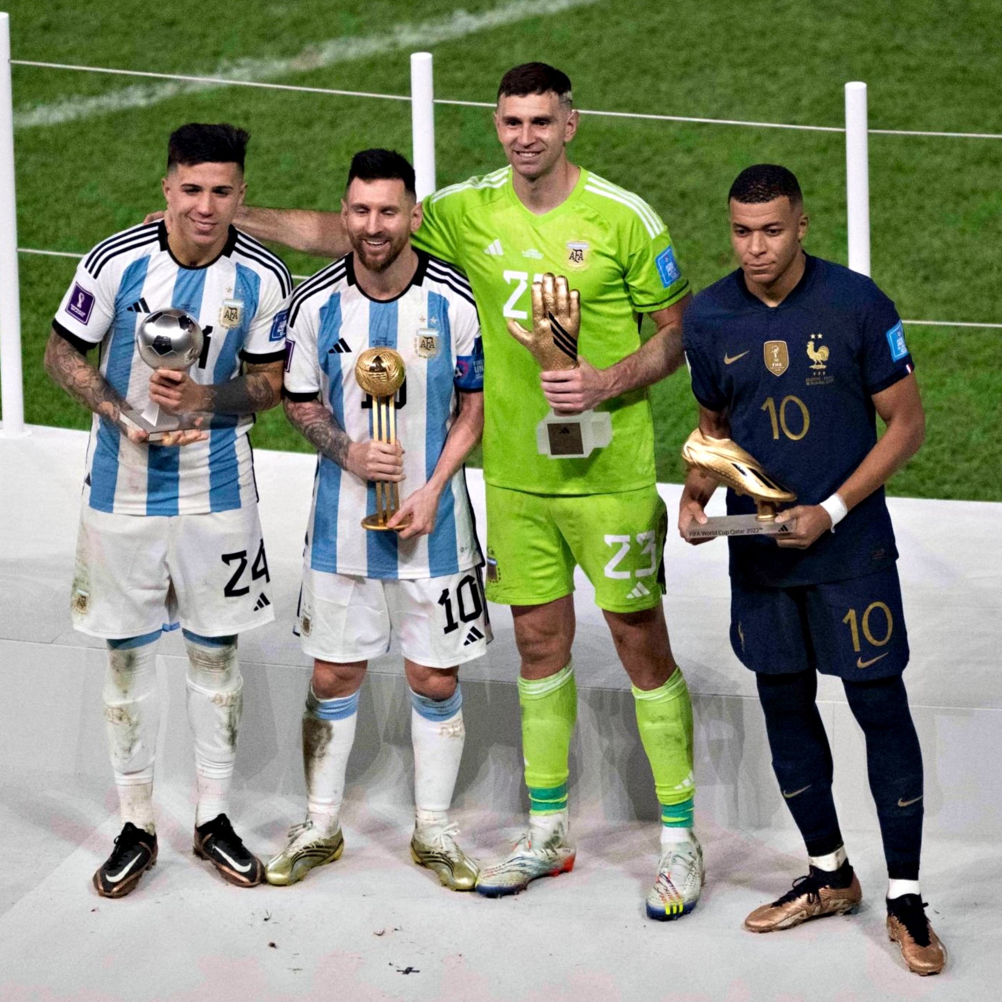 Após vencer nos pênaltis, Argentina é campeã da Copa do Mundo 2022 - Folha  PE