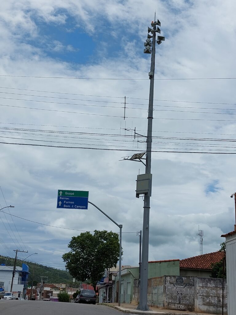 Torre instalada no centro em São José da Barra - Foto: Jornal Folha Regional 