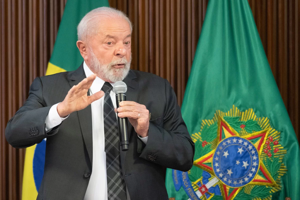 Lula confirma isenção do Imposto de Renda 2024 a quem ganha até 2 salários mínimos - Foto: reprodução