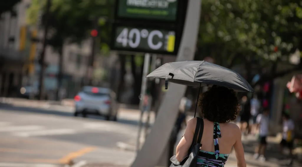 Termômetro de rua marca 42 °C em Muriaé, mas Inmet aponta cinco graus a  menos; saiba como funciona esse tipo de medição, Zona da Mata