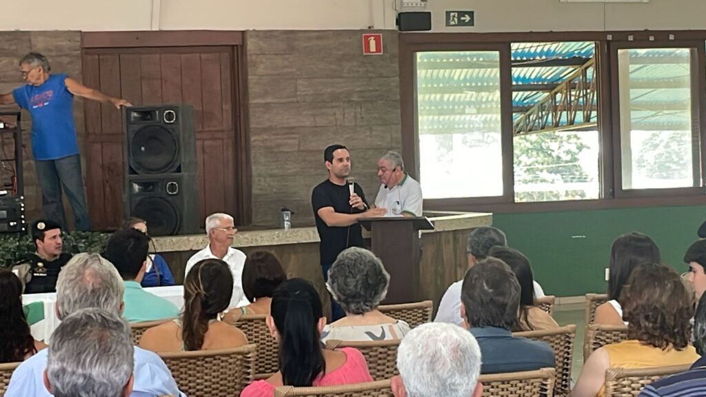 Diego Oliveira, Prefeito de Passos, discursa na posse - Foto: Jornal Folha Regional