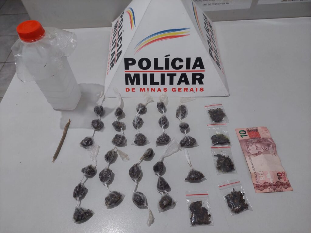 PM apreende adolescente por tráfico e apreende drogas em São João Batista do Glória - Foto: divulgação/Polícia Militar