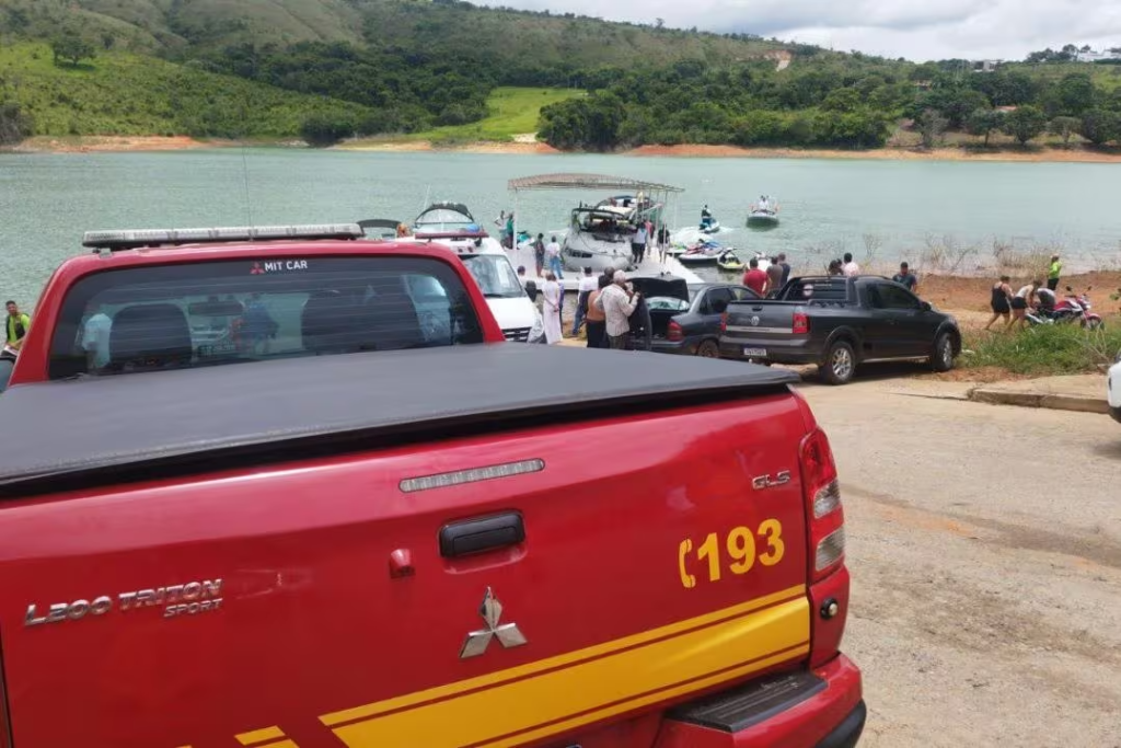 Polícia Civil vai investigar queda de helicóptero em Capitólio — Foto: Divulgação / CBMMG