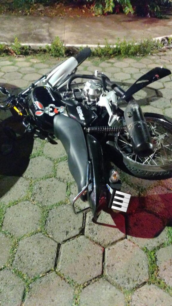 Polícia Militar prende motociclista por direção perigosa em Passos - Foto: PMMG 