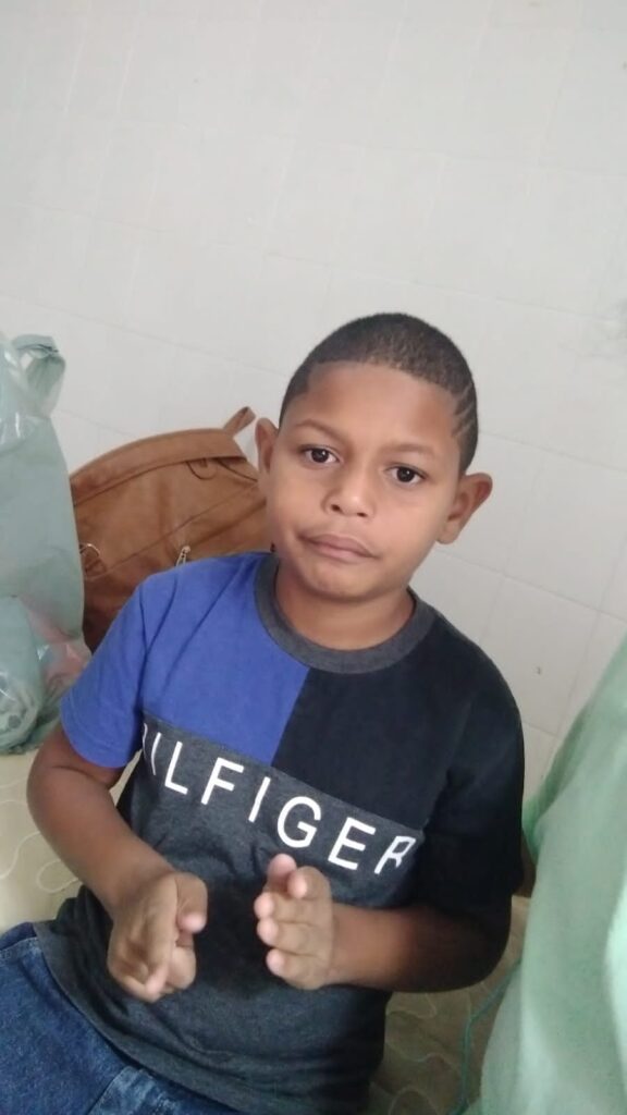 Criança de Guapé com problema de saúde grave precisa de ajuda financeira para tratamento - Foto: Arquivo pessoal