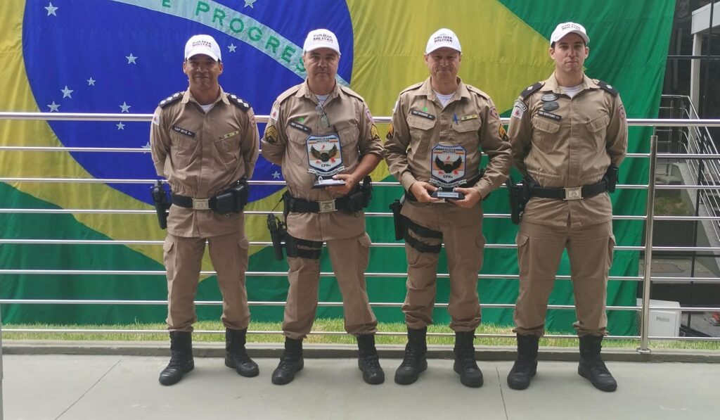 Policiais da PMRv de São Sebastião do Paraíso recebem premiação em BH - Foto: divulgação