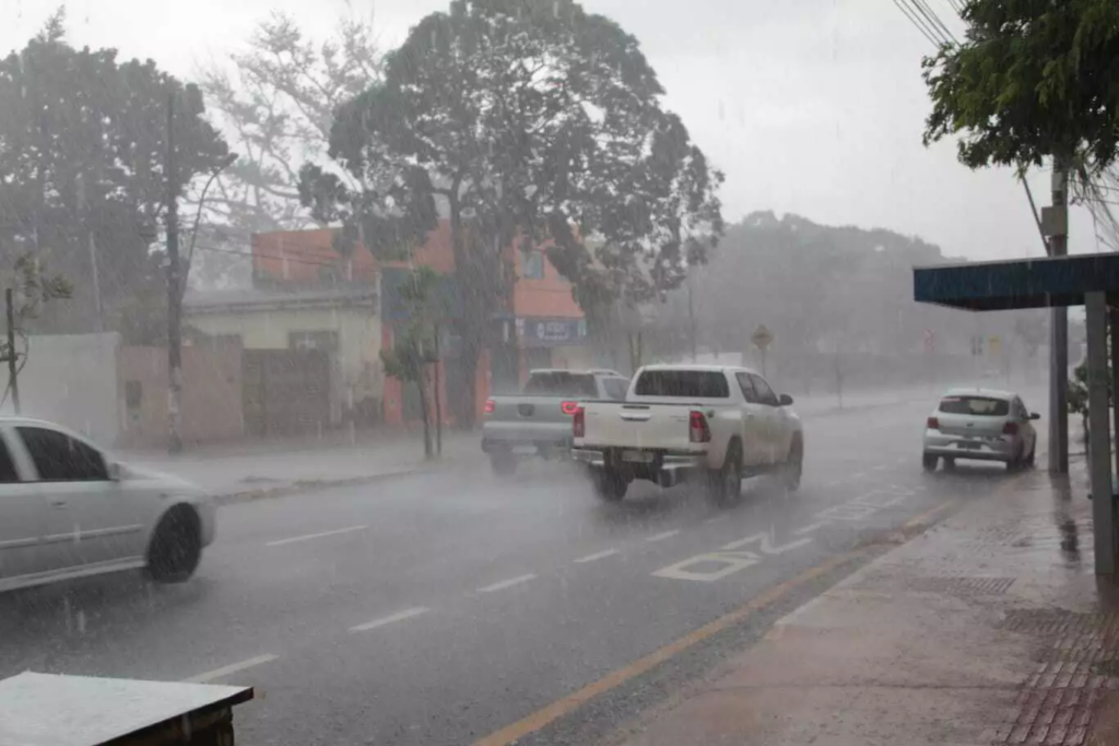 Chuva forte pode atingir São José da Barra, Passos, Alpinópolis e mais 158 cidades de Minas - Foto: reprodução