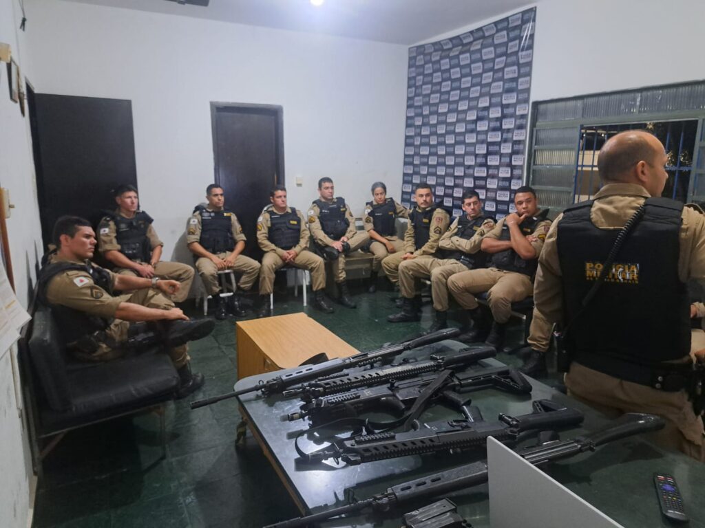 PM realiza treinamento do plano de defesa e contra ataques a agências financeiras de Alpinópolis - Foto: divulgação/Polícia Militar