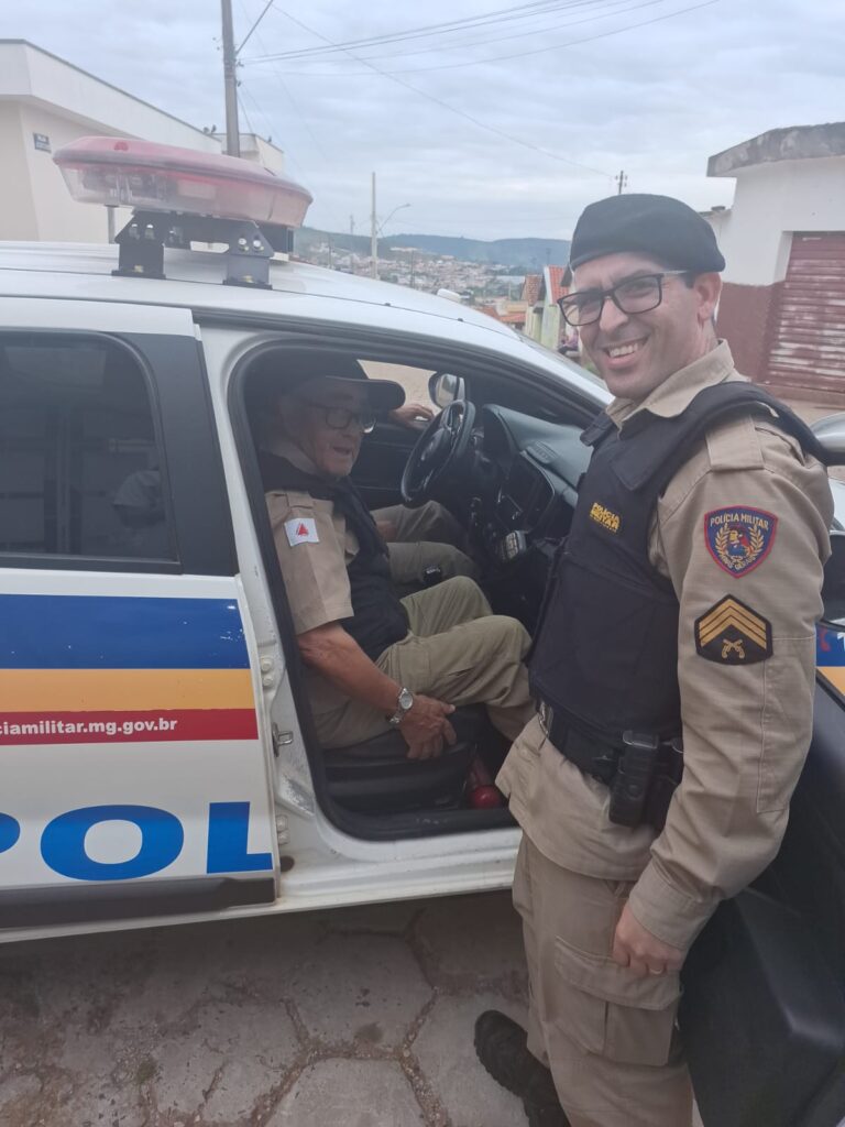 Polícia Militar homenageia idoso do Lar São Vicente em Alpinópolis - Foto: divulgação/Polícia Militar
