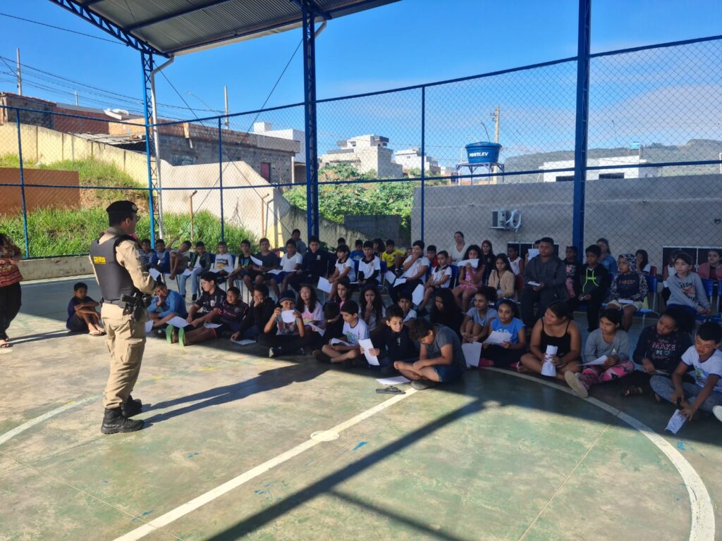 Polícia Militar promove palestra contra bullying em Alpinópolis - Foto: divulgação/Polícia Militar