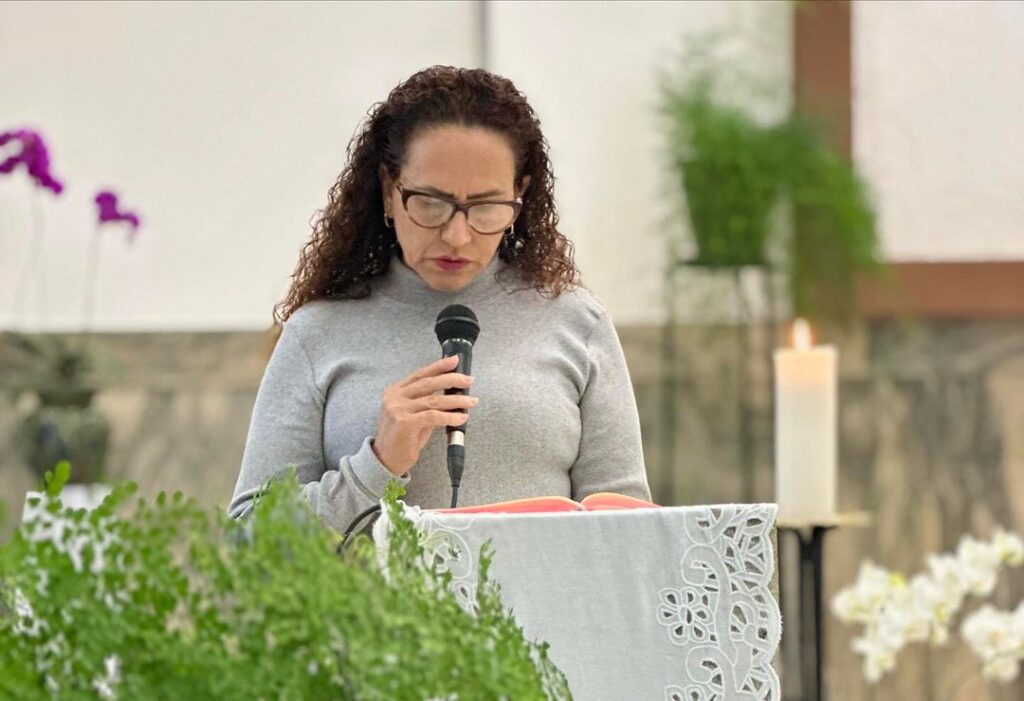 Carmelo São José inicia novena em preparação para a chegada das Relíquias de Santa Teresinha do Menino Jesus, em Passos - Foto: divulgação