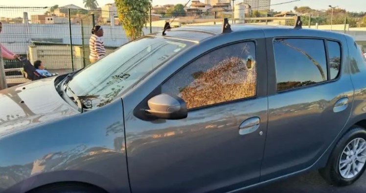 Idosa morre baleada enquanto ia para Capitólio comemorar aniversário; marido também foi atingido - Foto: divulgação/Polícia Militar