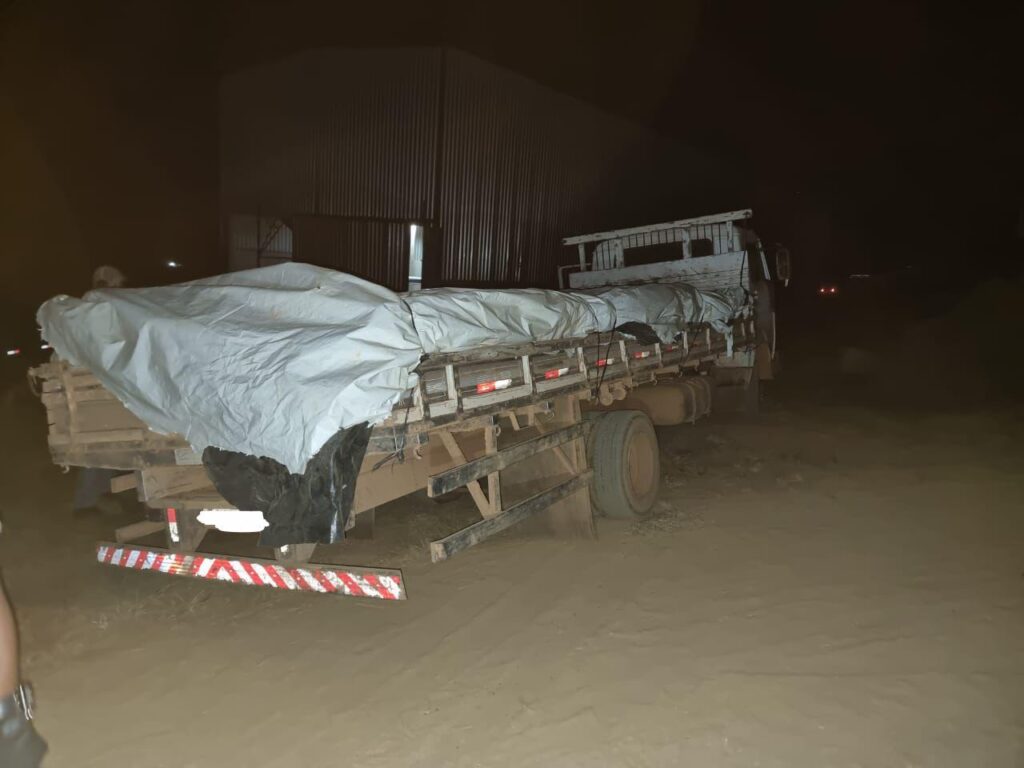 PM evita roubo de carga de café na zona rural de São Roque de Minas - Foto: divulgação/Polícia Militar