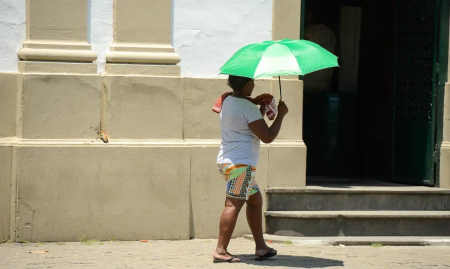 Brasil enfrenta oitava onda de calor do ano nesta semana; temperaturas podem superar 40°C - Foto: reprodução