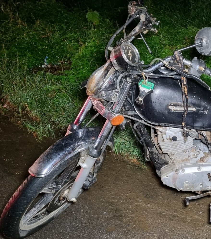 Motociclista morre após colidir com caçamba em Passos - Foto: Helder Almeida