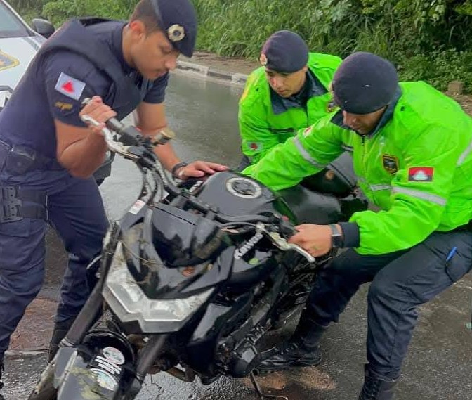 GCM recupera motocicleta furtada no bairro Serra das Brisas, em Passos - Foto: divulgação