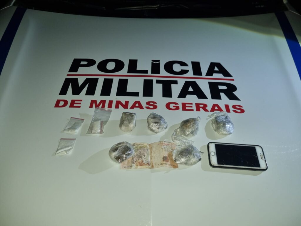Homem com prisão domiciliar é preso por tráfico de drogas em Alpinópolis - Foto: PMMG