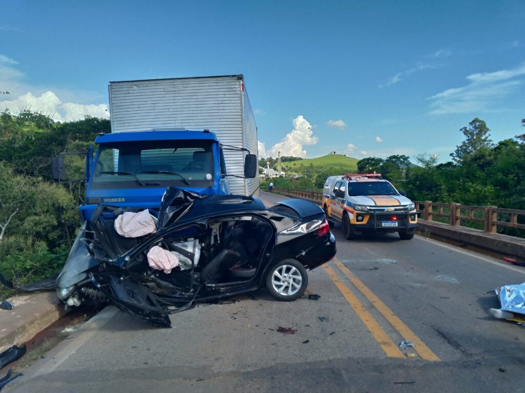 Tio e sobrinho morrem vítimas de acidente na BR-267 em Machado - Foto: PMRv