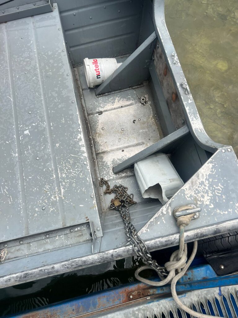 Motor do barco da prefeitura de São José da Barra é furtado no Clube Náutico - Foto: Prefeitura São José da Barra