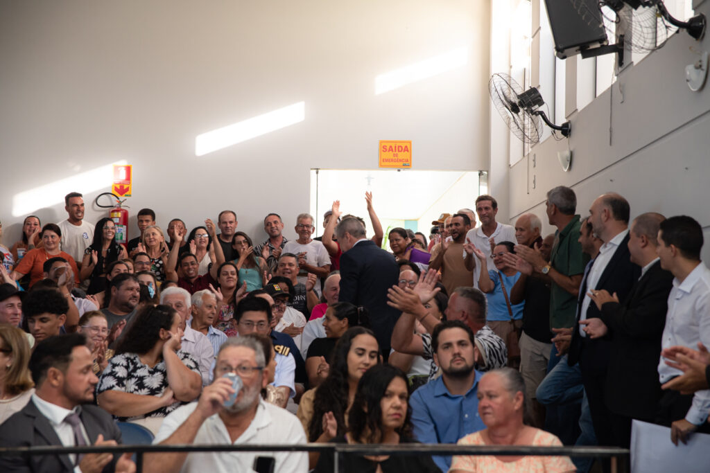 População lota plenário da Câmara Municipal de São José da Barra - Foto: Murilo Marcos