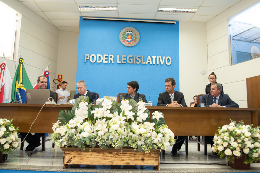 População lota plenário da Câmara Municipal de São José da Barra - Foto: Murilo Marcos