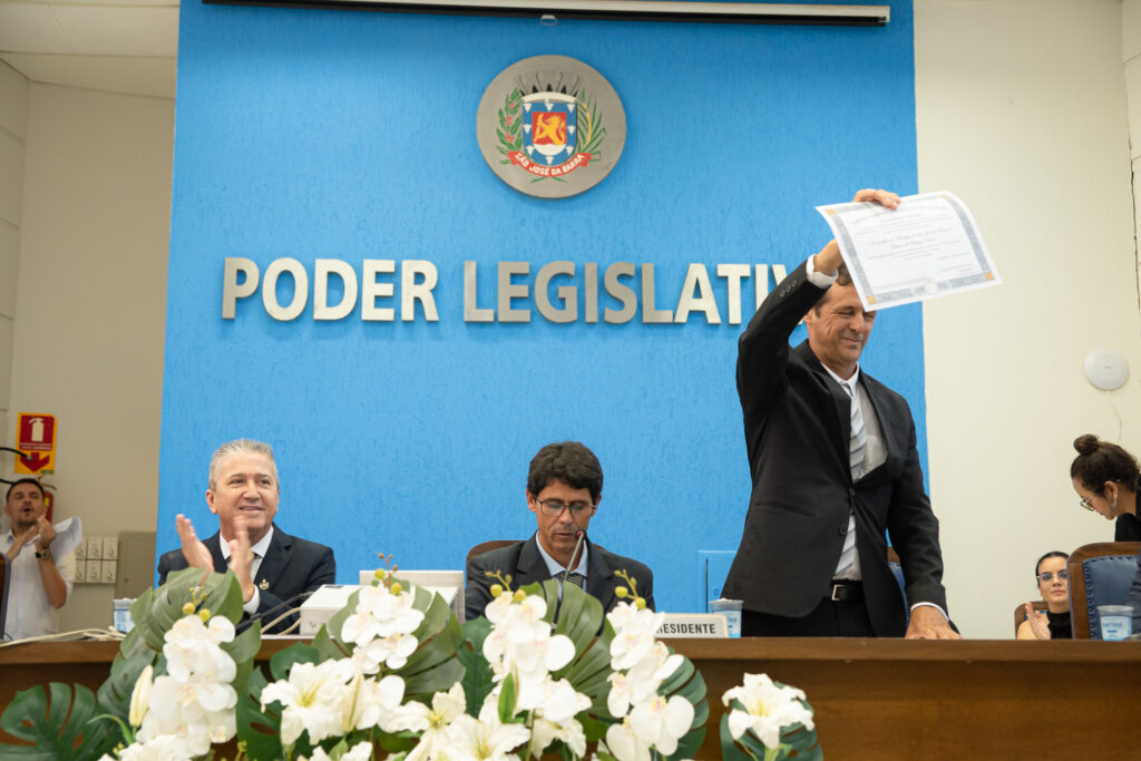 População lota plenário da Câmara Municipal de São José da Barra - Foto: Murilo Marcos