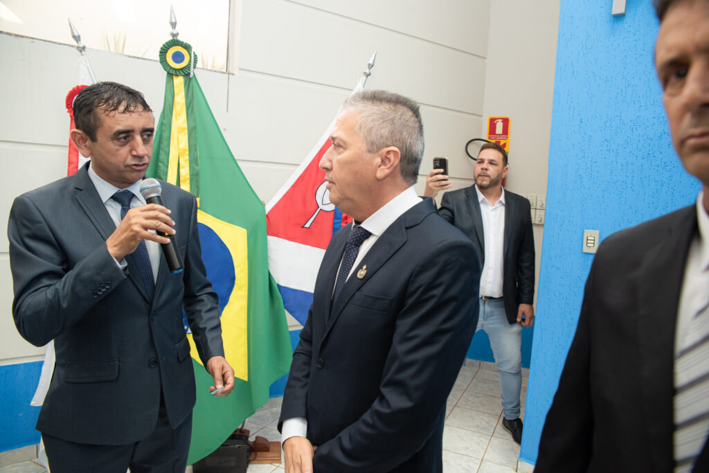 População lota plenário da Câmara Municipal de São José da Barra - Foto: Murilo Marcos