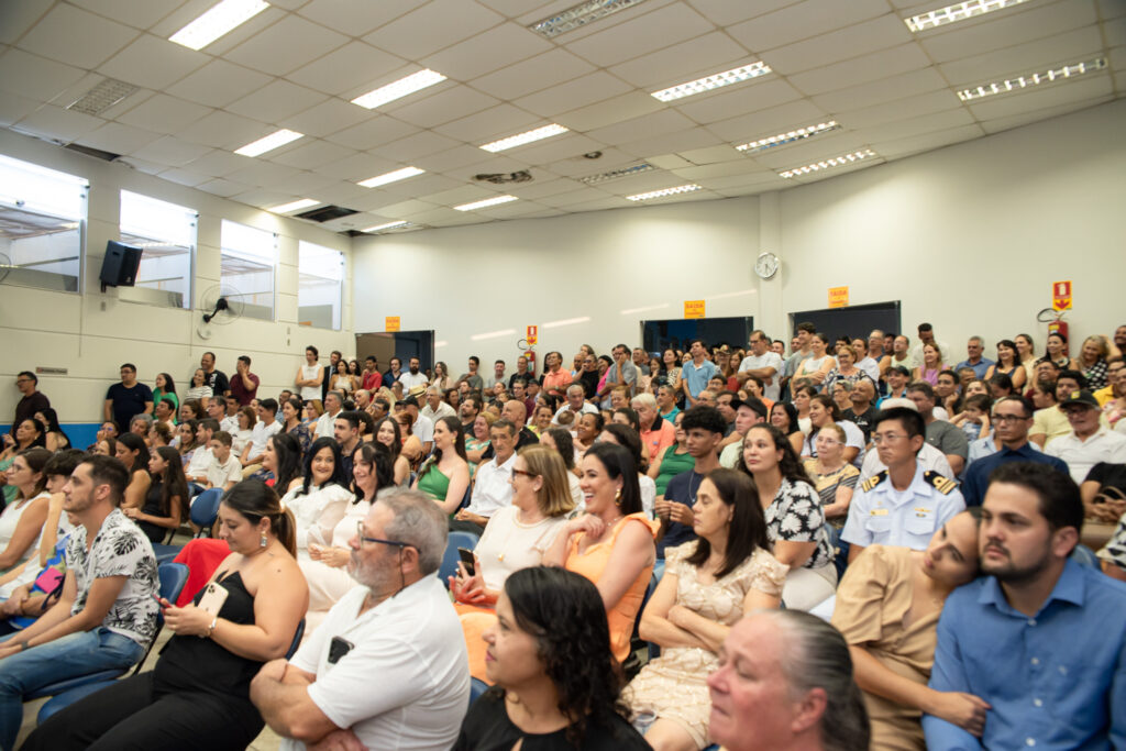 População lota plenário da Câmara Municipal de São José da Barra - Foto: Murilo Marcos