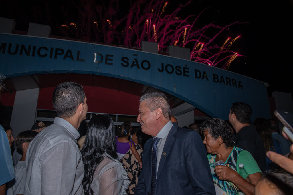 População lota plenário da Câmara Municipal de São José da Barra - Foto: Murilo Marcos