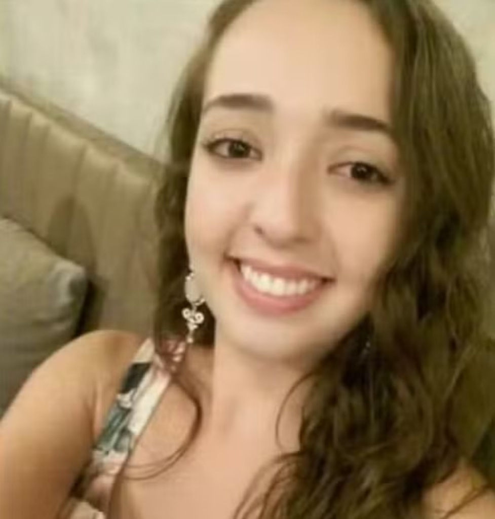 Vanessa Caroline de Melo Silva jovem grávida morre após passar mal em academia em Lagoa da Prata — Foto: Funerária São Francisco/Divulgação