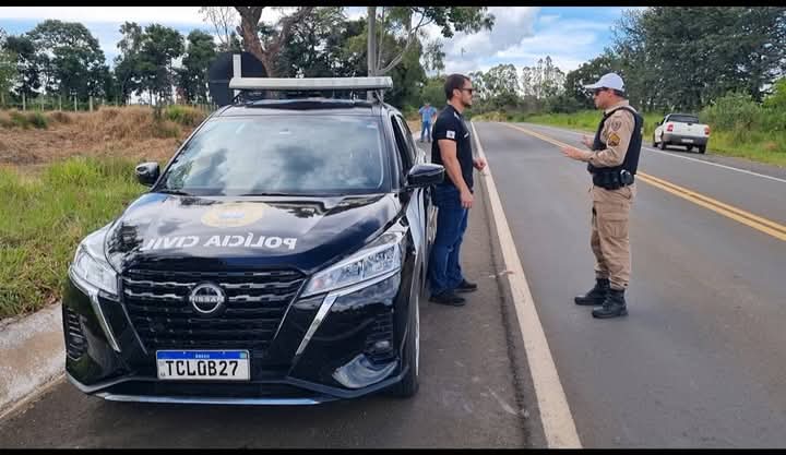 Idoso morre atropelado após tentar atravessar rodovia, entre Passos e Bom Jesus da Penha - Foto: Helder Almeida