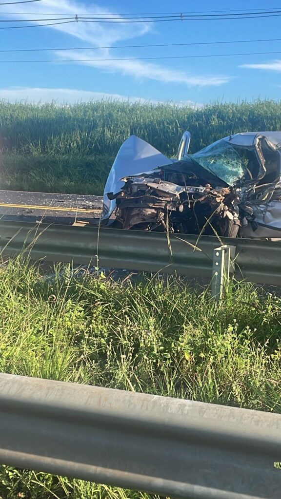 Idoso morre e seis pessoas ficam feridas após acidente com veículos de Passos e São Sebastião do Paraíso, no interior de São Paulo - Foto: divulgação