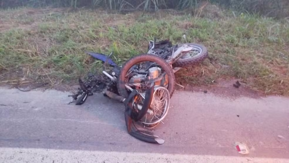 Acidente deixa duas pessoas mortas na MG-050, entre Córrego Fundo e Formiga - Foto: divulgação/Corpo de Bombeiros