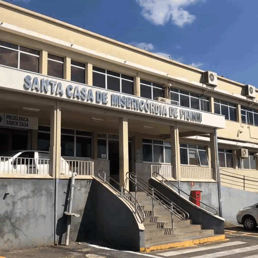 Homem é preso pela PM por injúria racial contra funcionária de hospital em Piumhi - Foto: reprodução