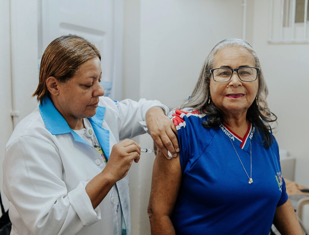 Morte de idosos por gripe dispara e aumenta 375% em Minas - Foto: reprodução