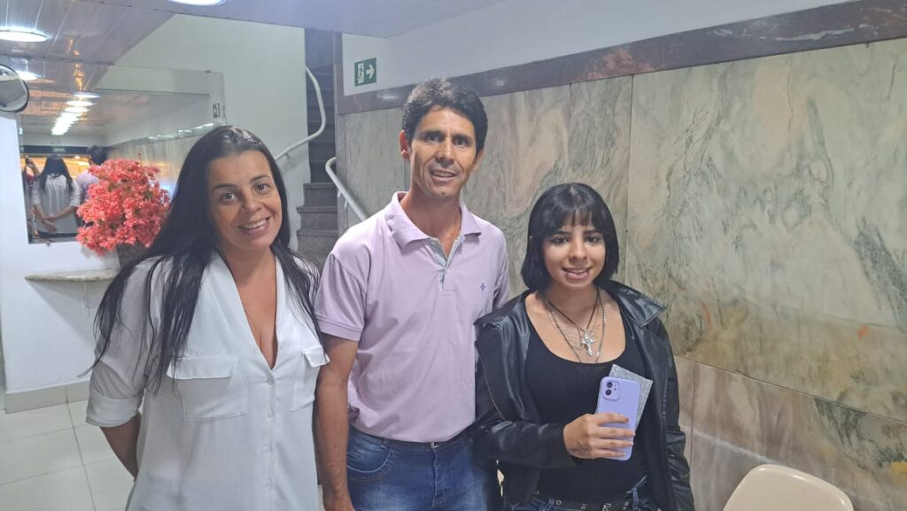 Em ato de honestidade, vereador de São José da Barra encontra celular em BH e devolve para a proprietária - Foto: arquivo pessoal