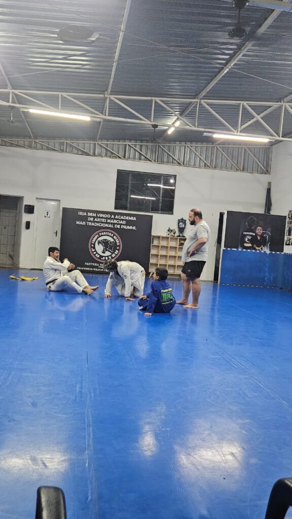 Atleta da equipe Pantera Negra Piumhi vai disputar cinturão do Jiu-Jitsu for All, em Belo Horizonte - Imagem: divulgação