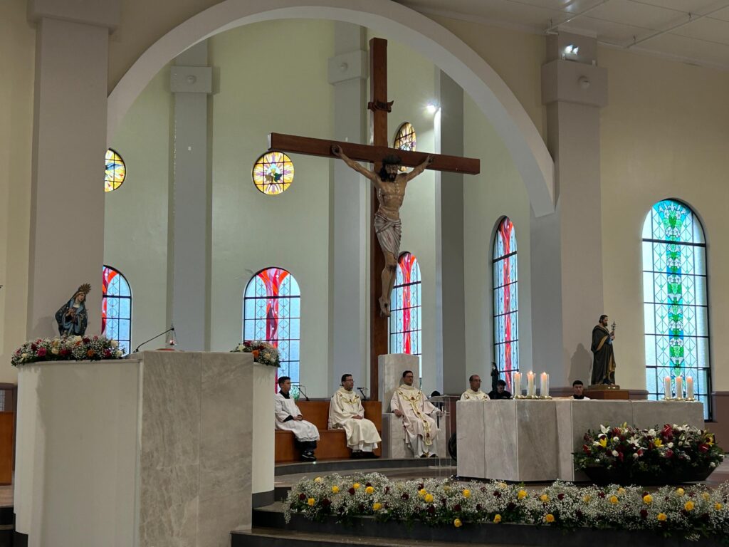 Missa dos Peregrinos reúne 5 mil fiéis às 6h da manhã, no Santuário de Santa Rita em Cássia, no dia da Santa das Causas Impossíveis - Foto: divulgação