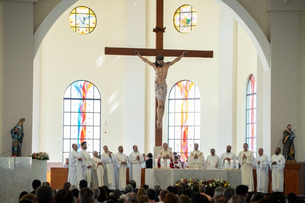 Santuário de Santa Rita de Cássia em Cássia celebra dia da padroeira com multidão de fiéis - Foto: divulgação
