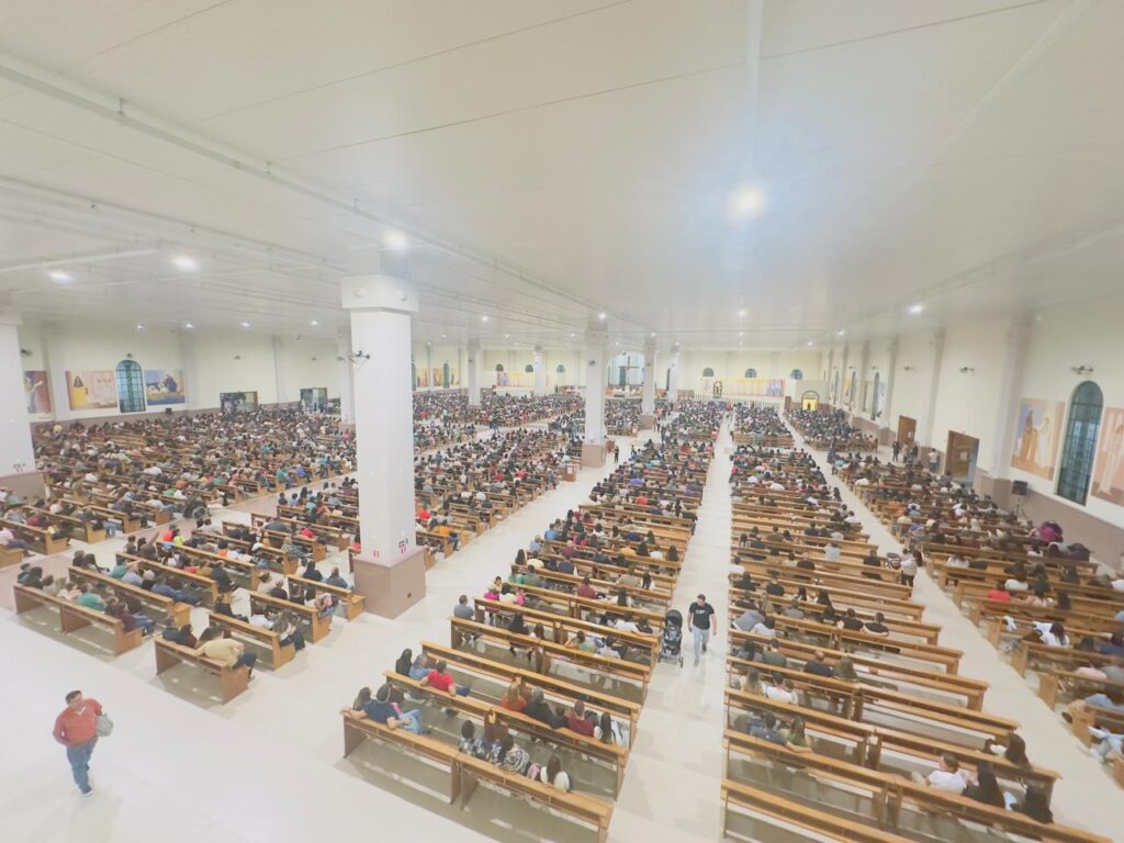 Santuário de Santa Rita de Cássia em Cássia celebra dia da padroeira com multidão de fiéis - Foto: divulgação