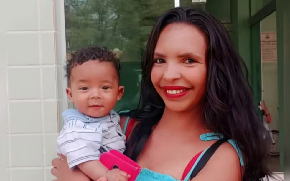 Mãe e filho são encontrados mortos, em estado avançado de decomposição, dentro de casa em Alterosa - Foto: arquivo familiar