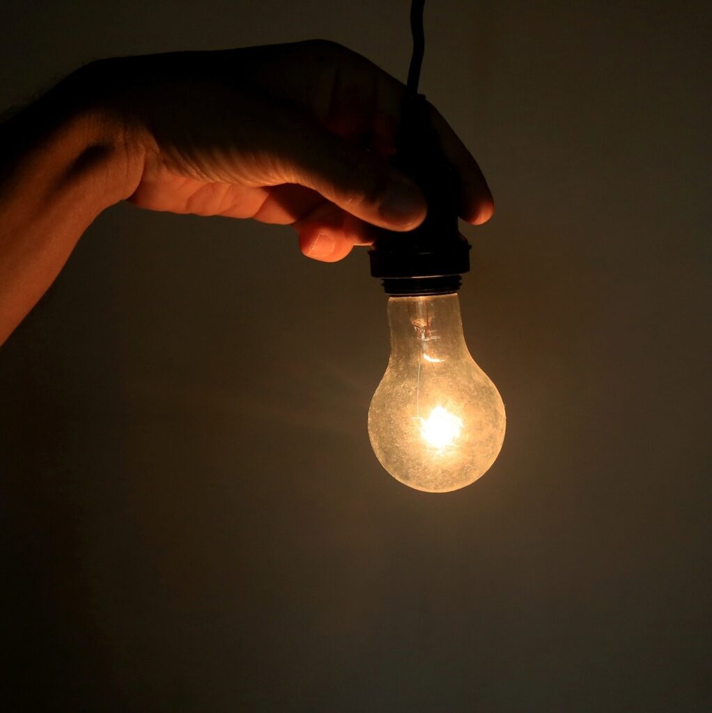 Aneel aprova ampliação da tarifa social de energia elétrica - Foto: reprodução