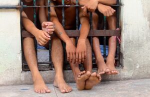 CCJ da Câmara aprova proposta que reduz maioridade penal de 18 para 16 anos