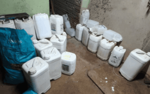 Polícia Civil investiga venda de agrotóxicos falsificados e descobre laboratório clandestino em Passos