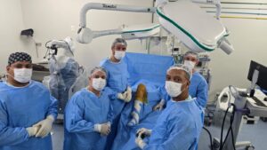 Santa Casa de Passos realiza 100ª cirurgia robótica ortopédica e consolida nova fase da medicina regional
