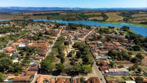 Delfinópolis disputa título de uma das Melhores Vilas Turísticas do Mundo